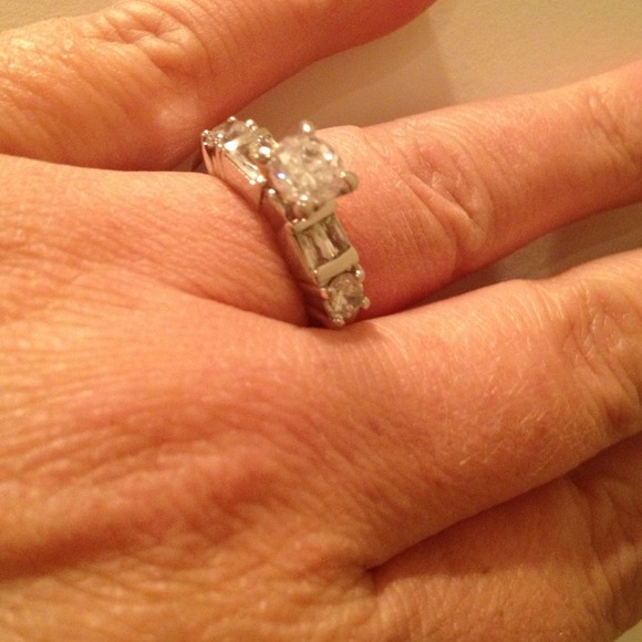 💍Ring!! - Picture 3 of 3