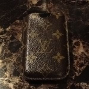 Authentic LV 3g/3gs iPhone case! REDUCED!!!!