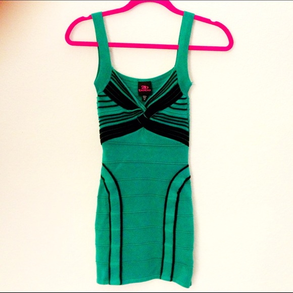 SOLD** Only one left! turquoise bebe dress πππ - Picture 3 of 3