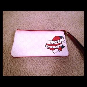 Gucci Clutches & Wallets - Authentic Gucci wristlet. Gucci Clutches & Wallets - Authentic Gucci wristlet.