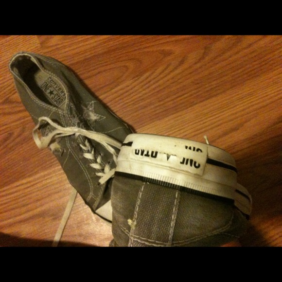 One Star Converse - Picture 4 of 4