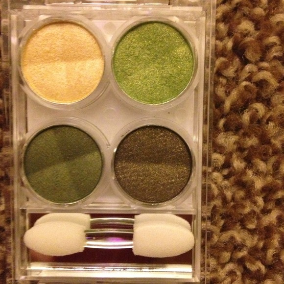 Ulta eye shadow - Picture 2 of 3