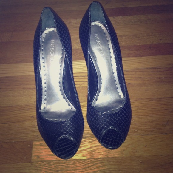 BCBG Peep Toe High Heels!