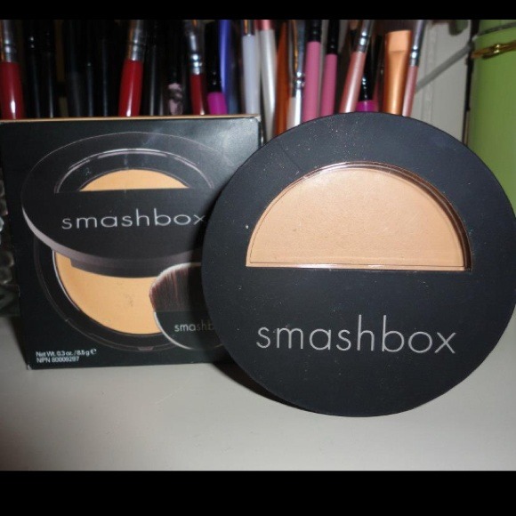 SmashBox camera ready full coverage foundation
