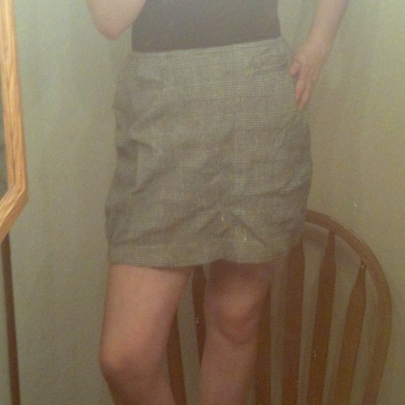 💗Grey, black and white plaid skirt💗