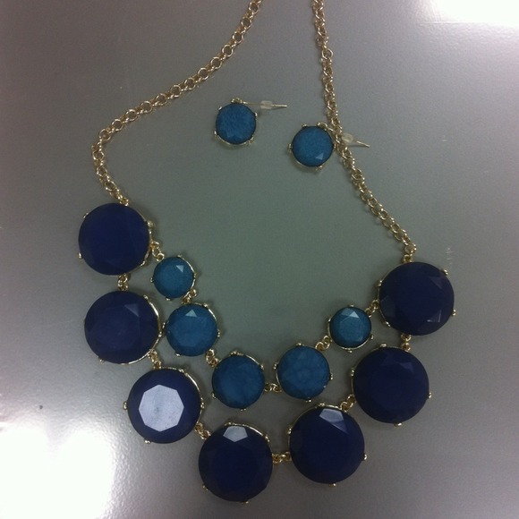 Brand New Two Tone Blue Bauble Statement Necklace - Picture 2 of 2