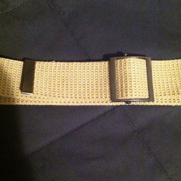 Khaki belt - Picture 2 of 2