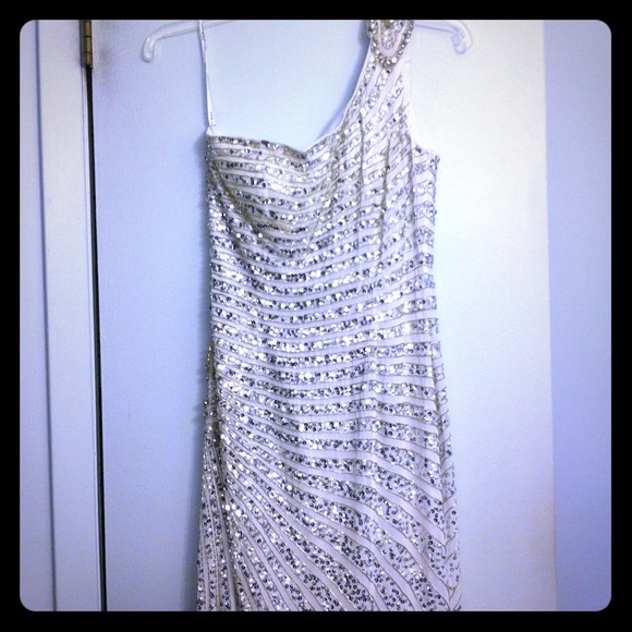 BRAND NEW - NEVER WORN Terani floor length dress