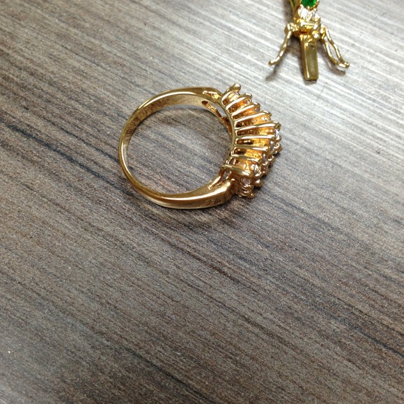 Ring - Picture 2 of 2