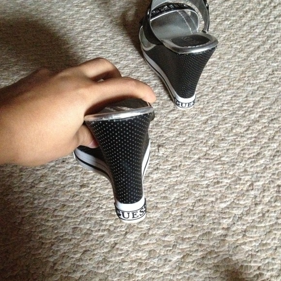 Used - Picture 2 of 2