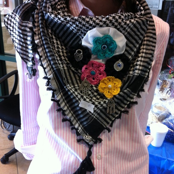 Scarf - Picture 1 of 1