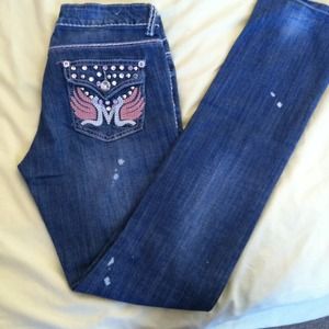 🔴SOLD🔴Straight cut jeans w/ studded back pockets