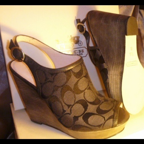 Coach Wedges - Picture 2 of 3
