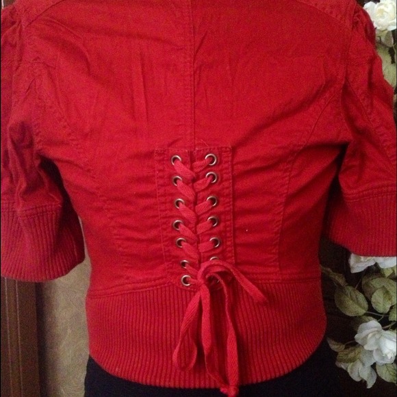 ✨XOXO fitted burnt orange cropped sleeve jacket.✨ - Picture 3 of 4