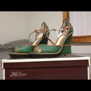 Beautiful Platform shoes BRAND NEW