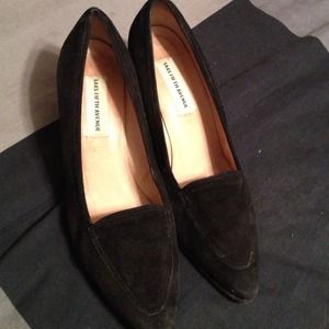 Vintage Black Pumps