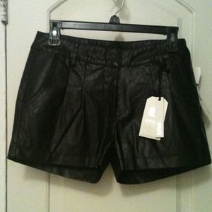 BUFFALO black faux leather 2 pocket shorts