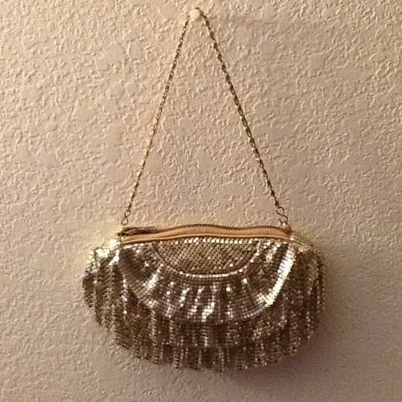 Gold Metal Chain Link Purse - Picture 1 of 3