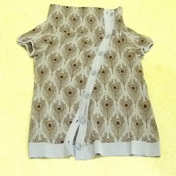 Price Reduced- Short sleeve knit jacket