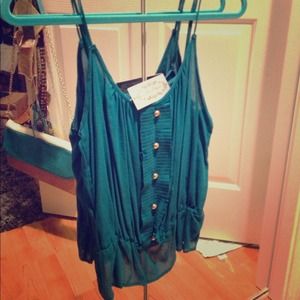 Tank with sparkle top