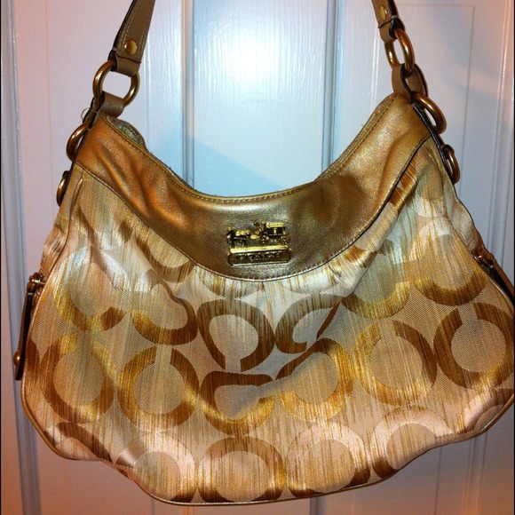 Authentic madison Coach purse