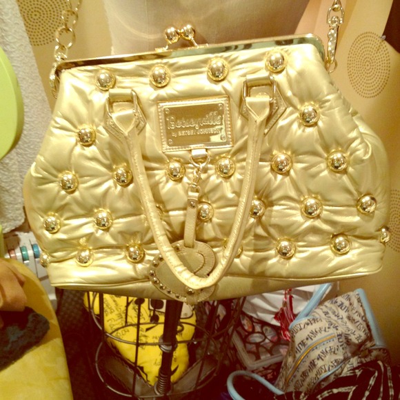 Gold Betseyville purse