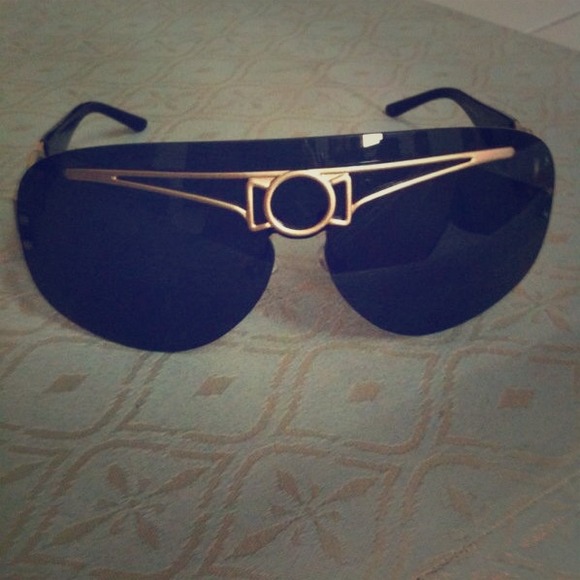 🚫Reserved🚫 Versace Shades. authentic !