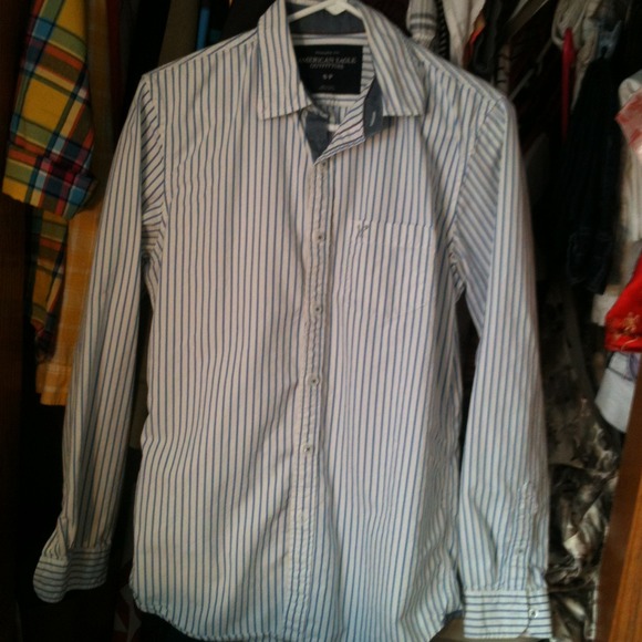 Mens AE button up 💢REDUCED!!*