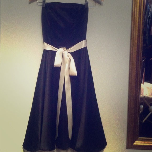Little Black Dress with White Tulle - Picture 1 of 3