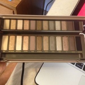 Naked 2 palette