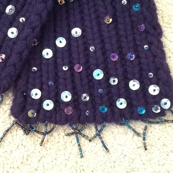 BR Purple Cashmere Scarf with beading! - Picture 2 of 4