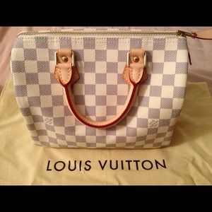 Louis Vuitton Handbags - Not for sale pending repair LV Damier Speedy 25 Louis Vuitton Handbags - Not for sale pending repair LV Damier Speedy 25
