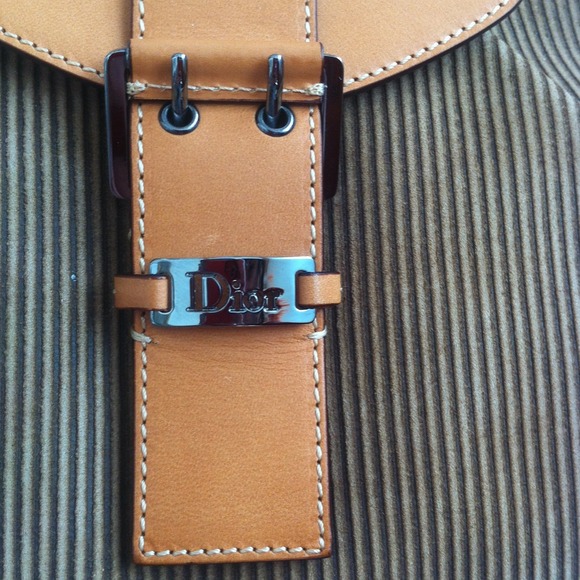 Beautiful Christian Dior leather - Picture 2 of 4