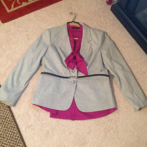 **SOLD** The Limited Light Grey Blazer