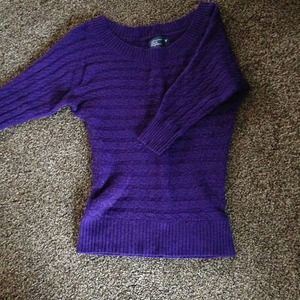 American Eagle sweater