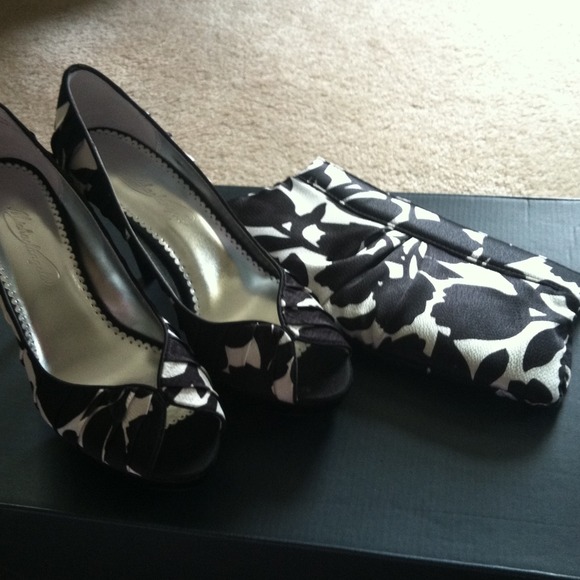 *JUST REDUCED* Bundle Set