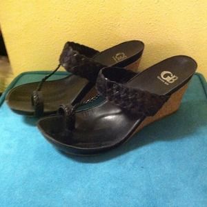 Great Gianni Bini sandals