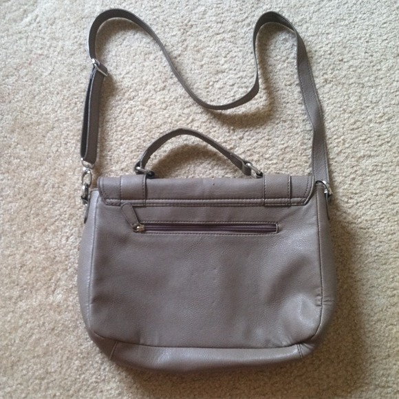 *Sold* Classic Styled Buckled Purse - Picture 4 of 4