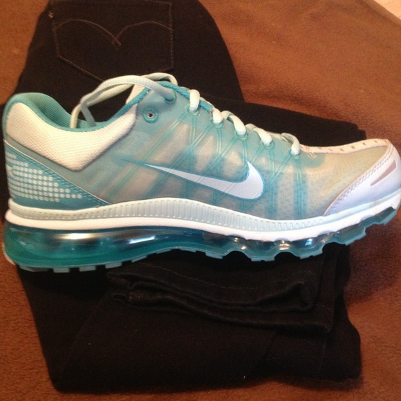 Air Max 2009 for women size 71/2