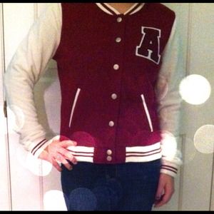🌟Reserved for 808dimepiece🌟Red letterman jacket