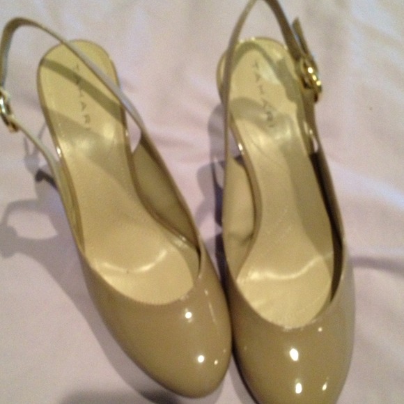 Tahari beige heels!