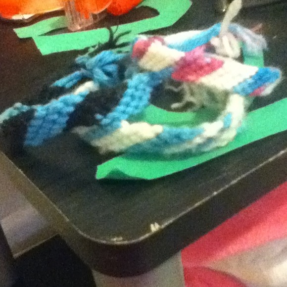 3 Soft Yarn Bracelet