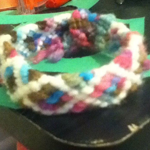 Colorful Bracelets - Picture 2 of 4