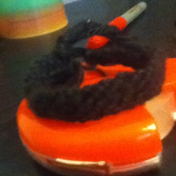 Bracelets - Picture 4 of 4