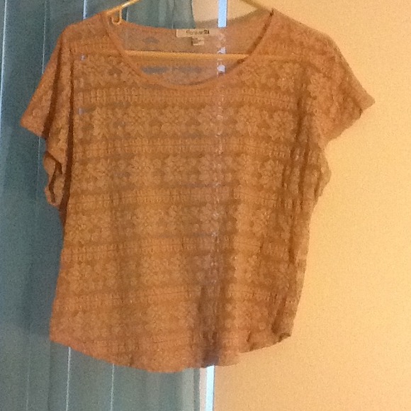✋TRADED--Forever 21 peach & gold lace top