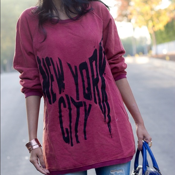 Sweaters - NYC sweatshirt - medium