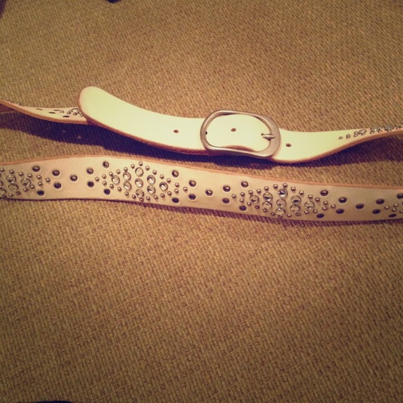 Genuine leather beige belt with rhinestones