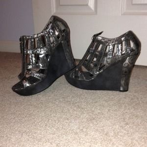 Size 10 marble grey wedge sandals