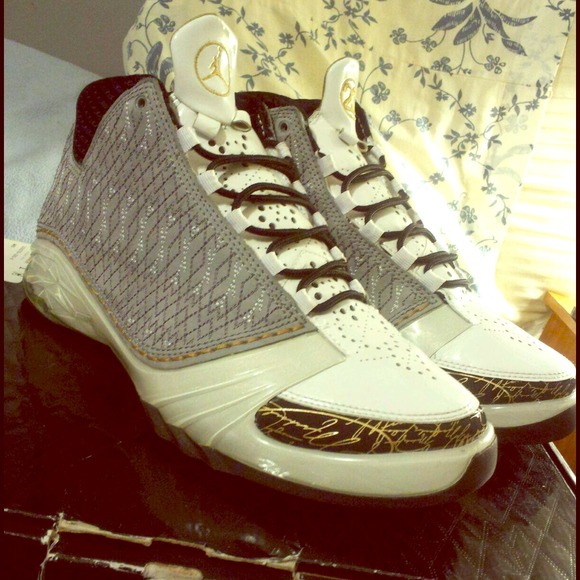 Men's Jordan Retro 23