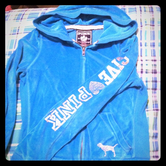 Small Victoria secrete sweater.  #Pink